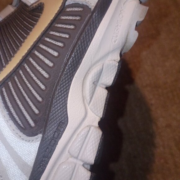 Nike zoom vomero 5 casual shoes - Picture 6 of 8